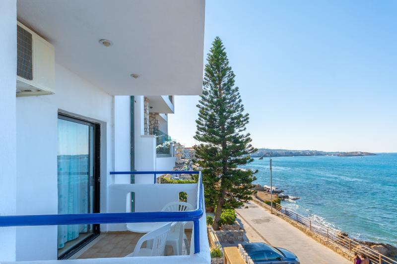 Athina Inn Hersonissos  Bagian luar foto