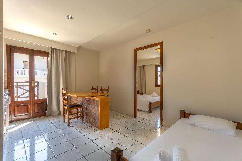 Athina Inn Hersonissos  Bagian luar foto