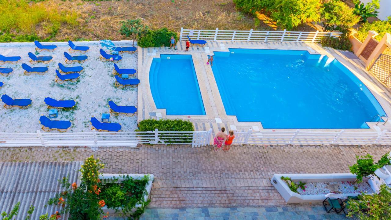 Athina Inn Hersonissos  Bagian luar foto