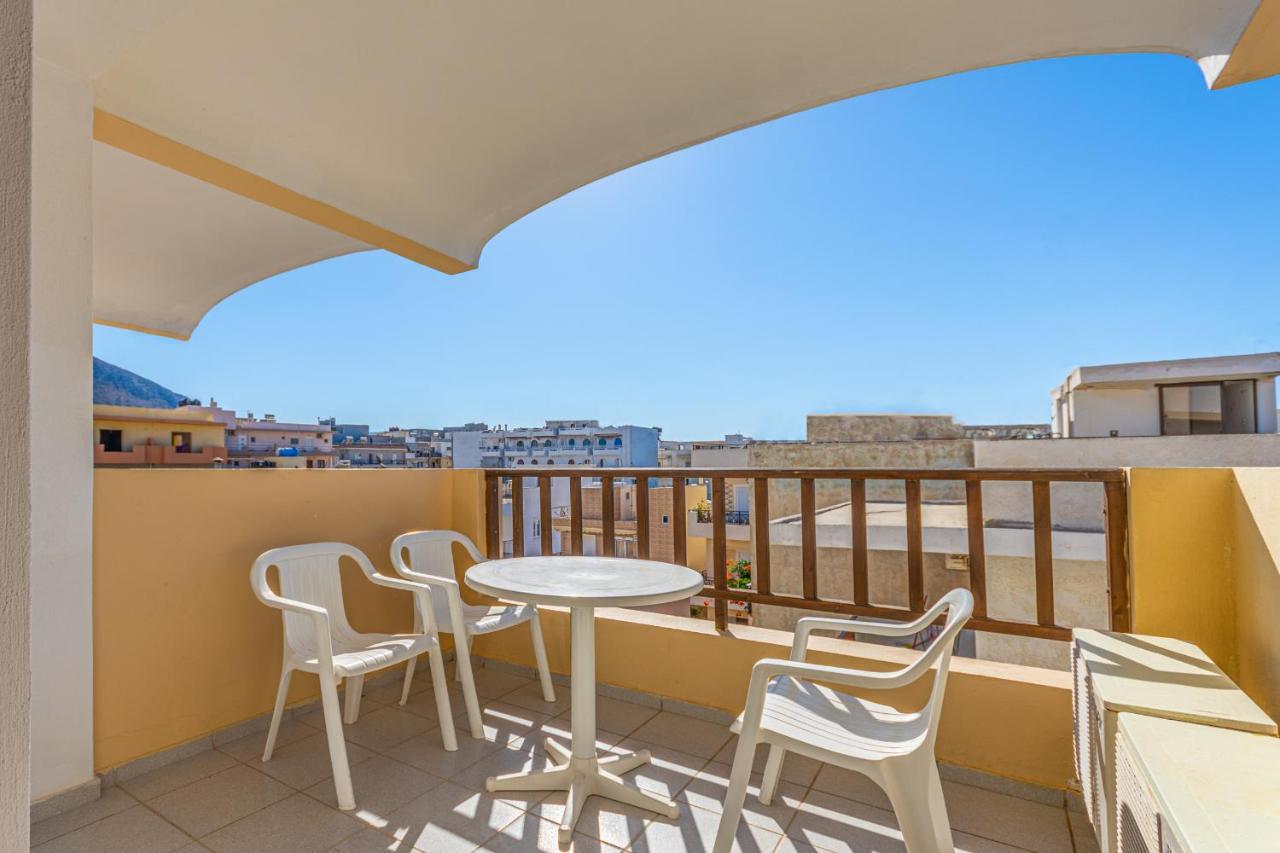Athina Inn Hersonissos  Bagian luar foto