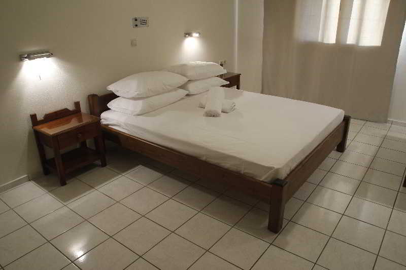 Athina Inn Hersonissos  Bagian luar foto