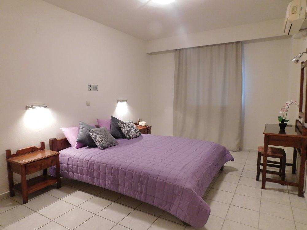 Athina Inn Hersonissos  Bagian luar foto